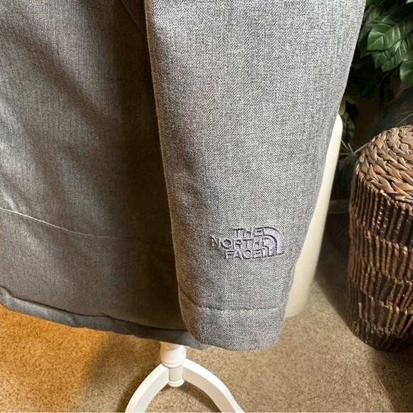 The North Face Parka - Picture 8 of 12